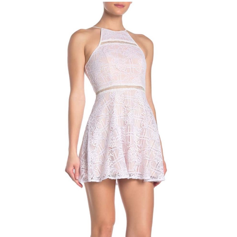 🎉HP🎉🌺NEW🌺Jump Crochet Pink Mini Dress🌺 - Picture 1 of 2